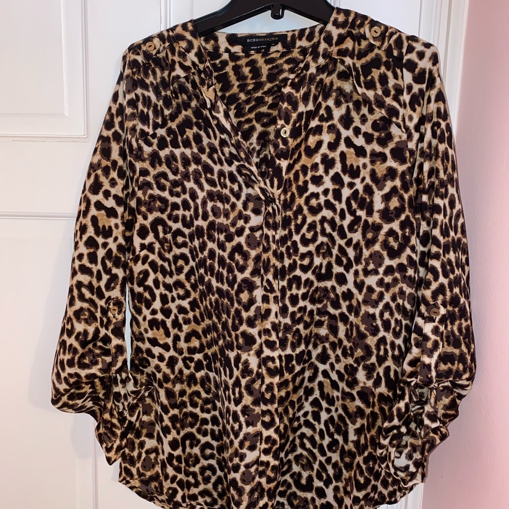 BCBG leopard print top blouse